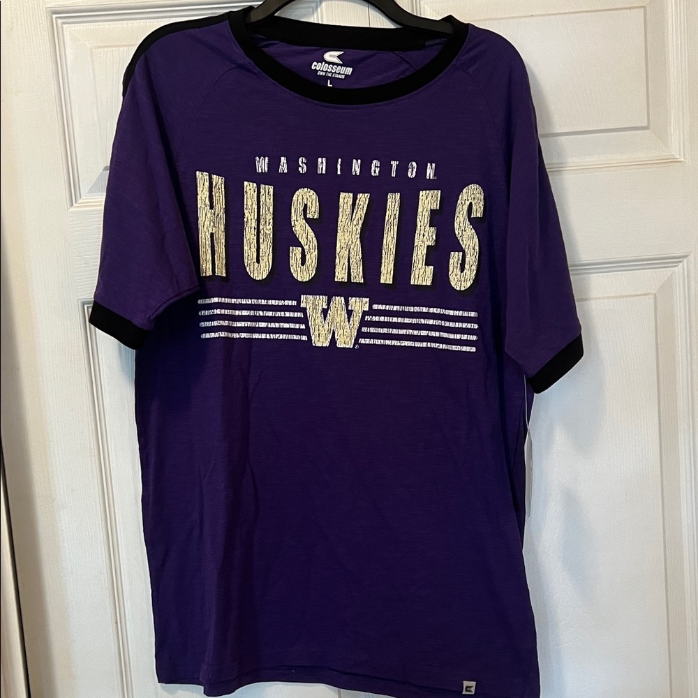 NWT Colosseum university of Washington Huskies Men’s T-Shirt